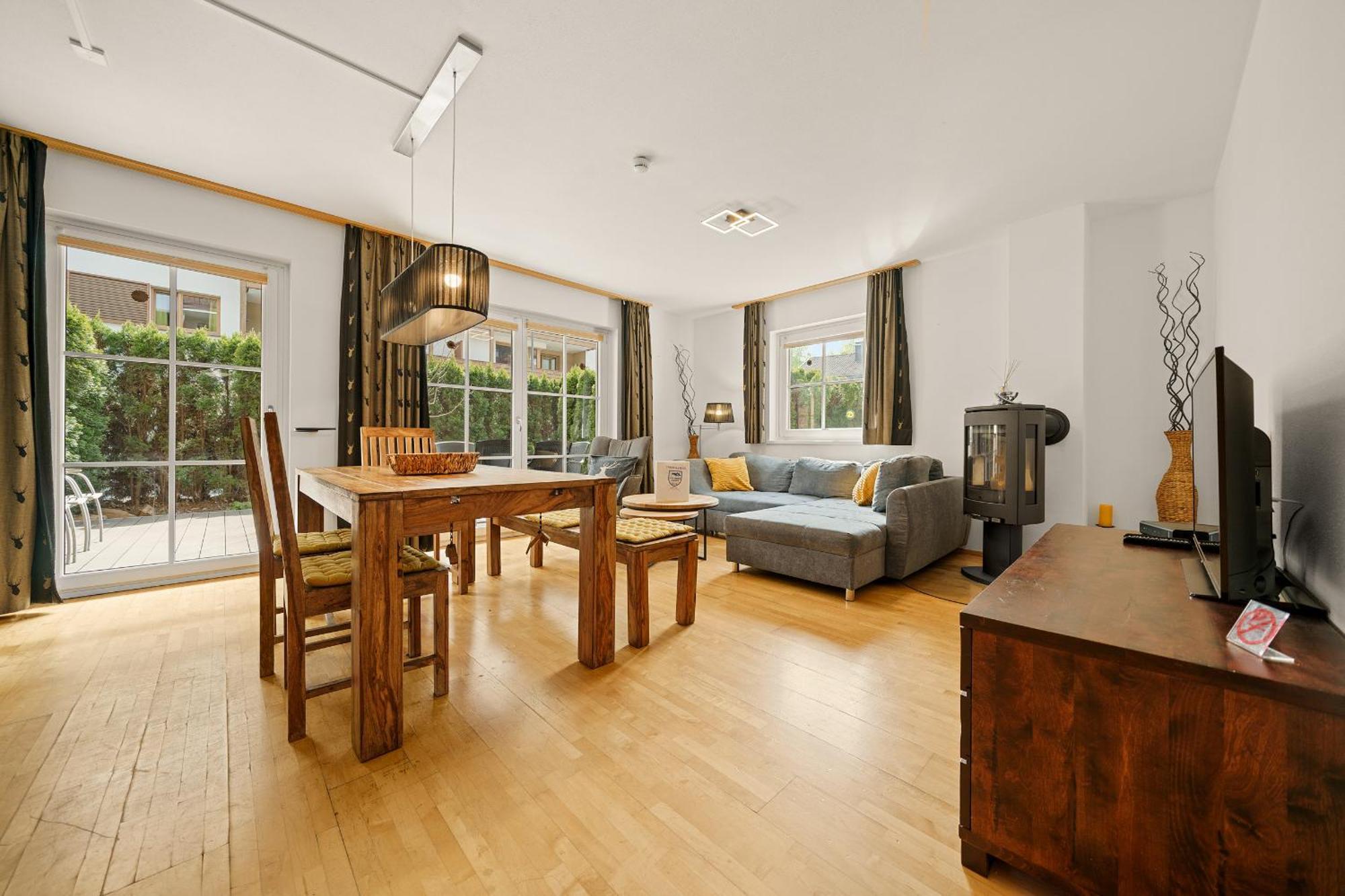 Apartment Ski & Golf Top 6 By Four Seasons Apartments คาพรูน ภายนอก รูปภาพ